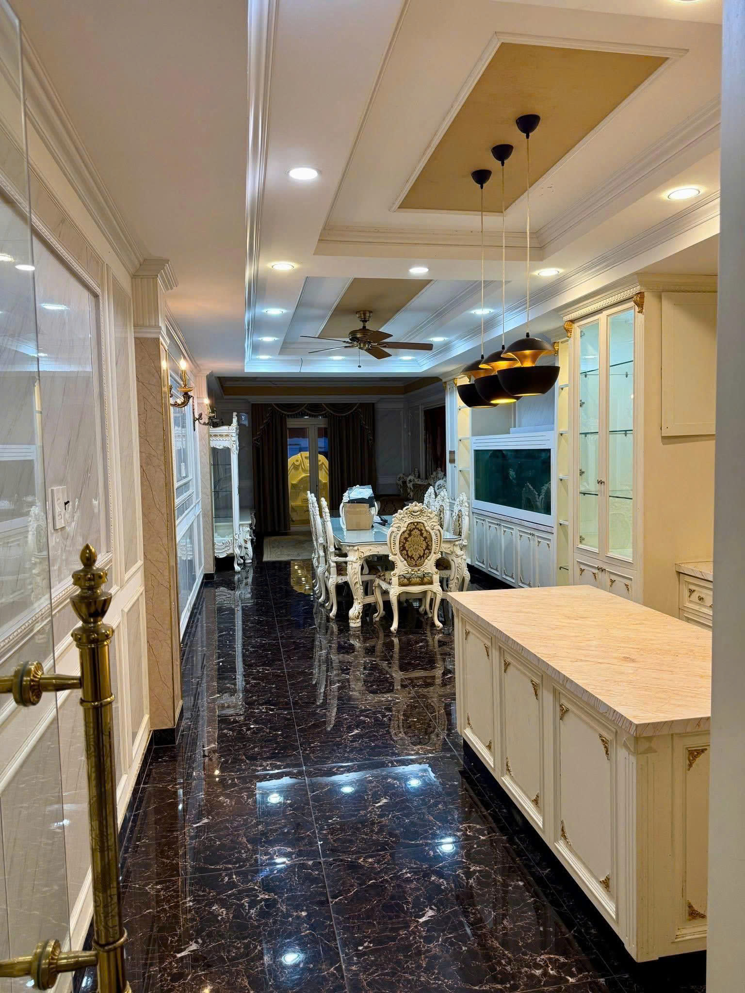 Cho thuê nhà mặt tiền quận Phú Nhuận, nhà nguyên căn đường Huỳnh Văn Bánh