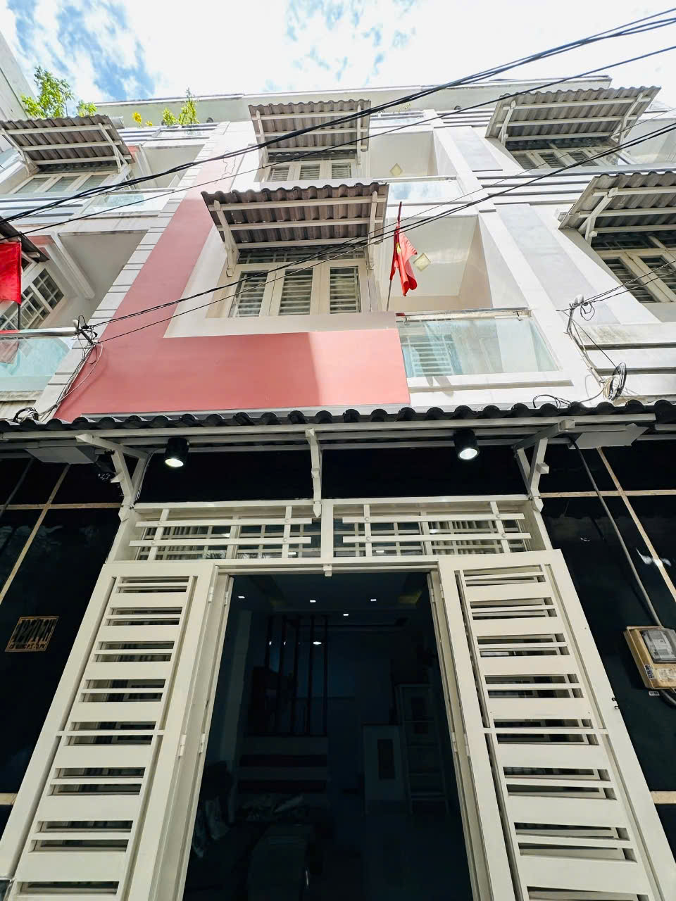 Cho thuê nhà nguyên căn đường Cô Giang, nhà hẻm xe hơi quận Phú Nhuận