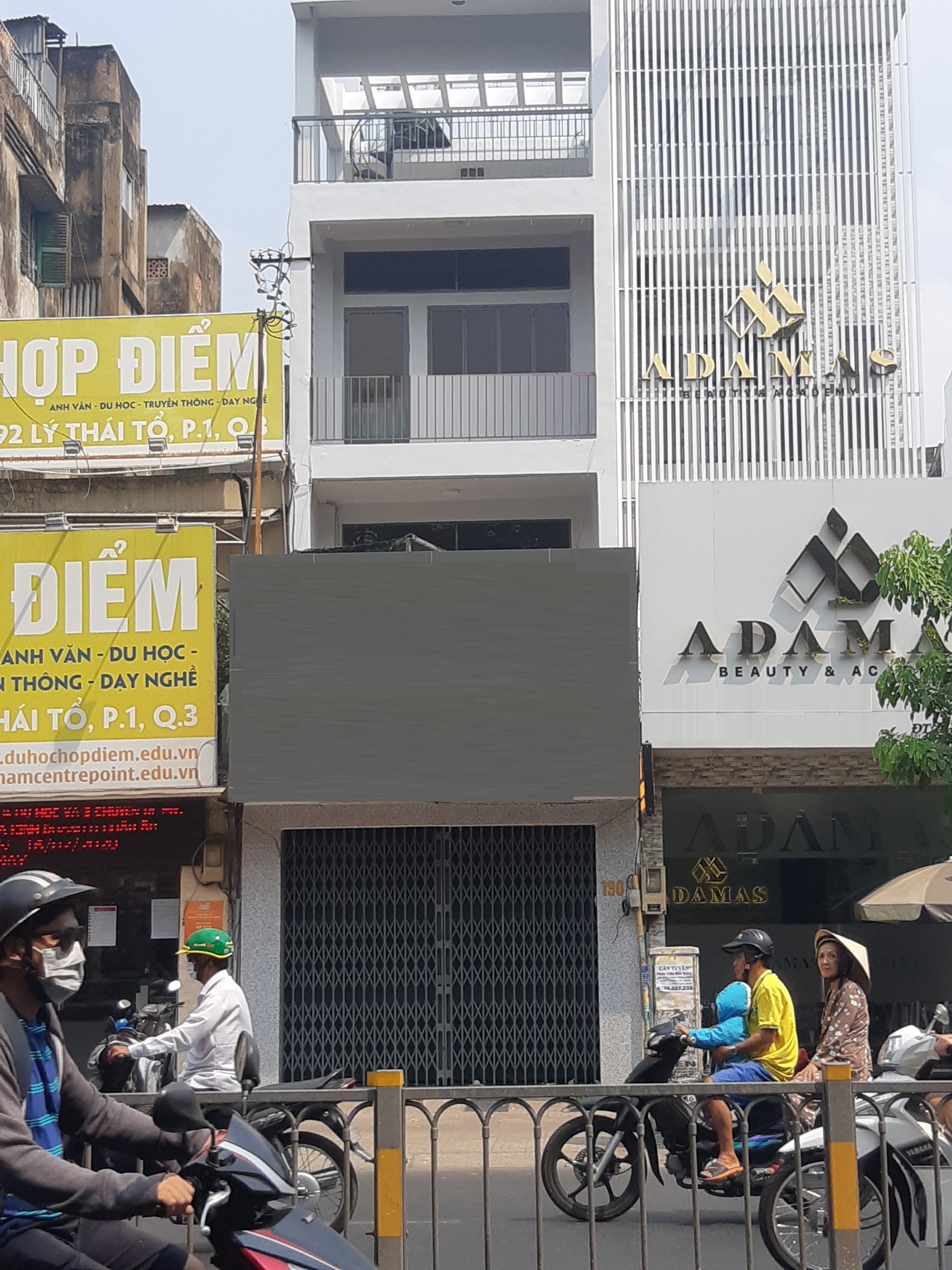 Cho thuê nhà nguyên căn mặt tiền đường Lý Thái Tổ  Quận 3 diện tích 4,5x30m