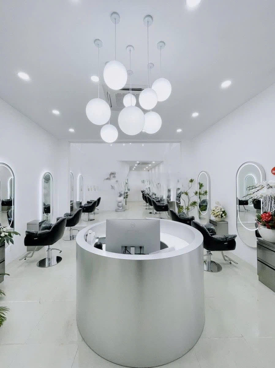 Cho thuê nhà nguyên căn mặt tiền đường Nơ Trang Long quận Bình Thạnh