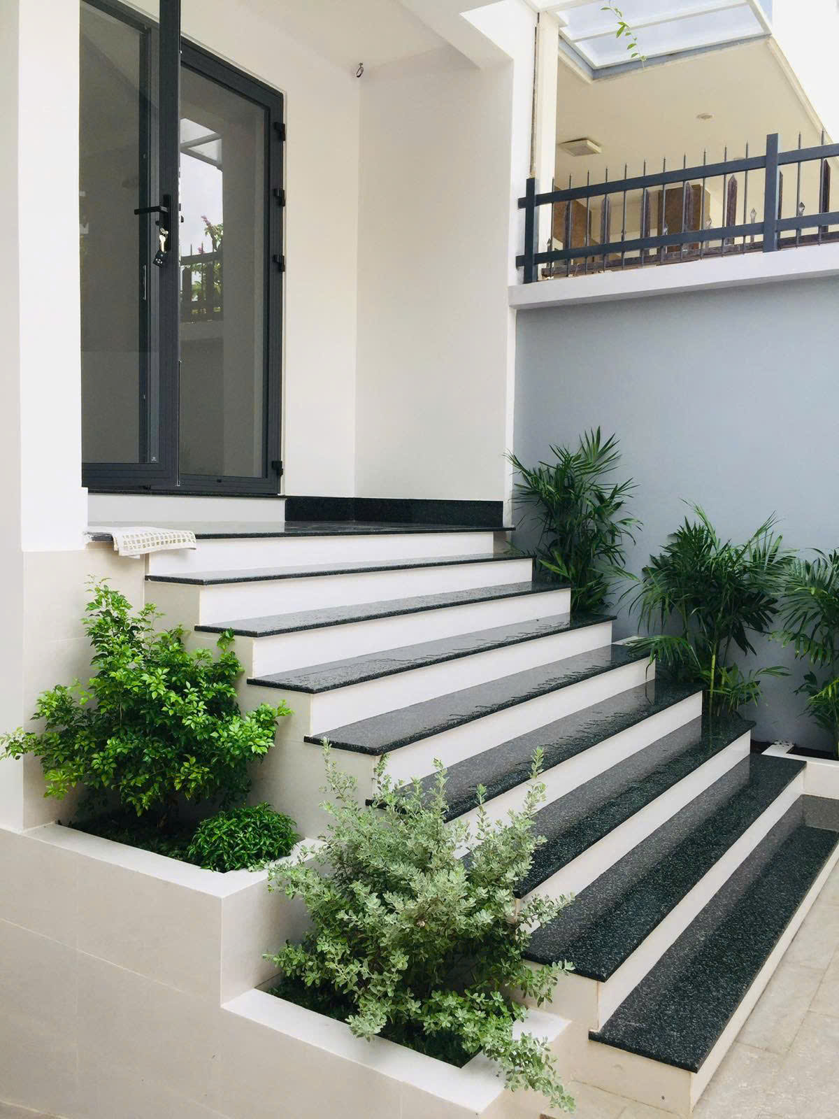 Cho thuê villa khu biệt thự Hà Đô gần đảo Kim Cương Quận 2