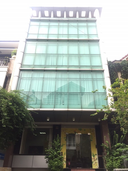 Có nhà cho thuê nguyên căn mặt tiền đường Hoa Đào, Quận Phú Nhuận