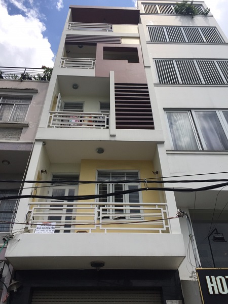 Có nhà cho thuê nguyên căn mặt tiền đường Hoa Sữa, Quận Phú Nhuận