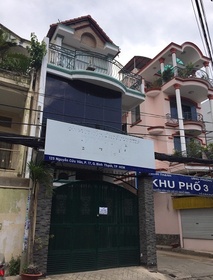 Có nhà cho thuê nguyên căn mặt tiền đường Nguyễn Cửu Vân quận Bình Thạnh