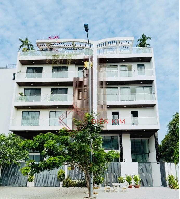 Cho Thuê Tòa Nhà Mặt Tiền Đường Nguyễn An Quận 2