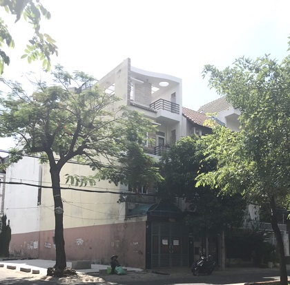 Nhà nguyên căn 1 trệt 3 lầu đường Nguyễn Minh Hoàng quận Tân Bình