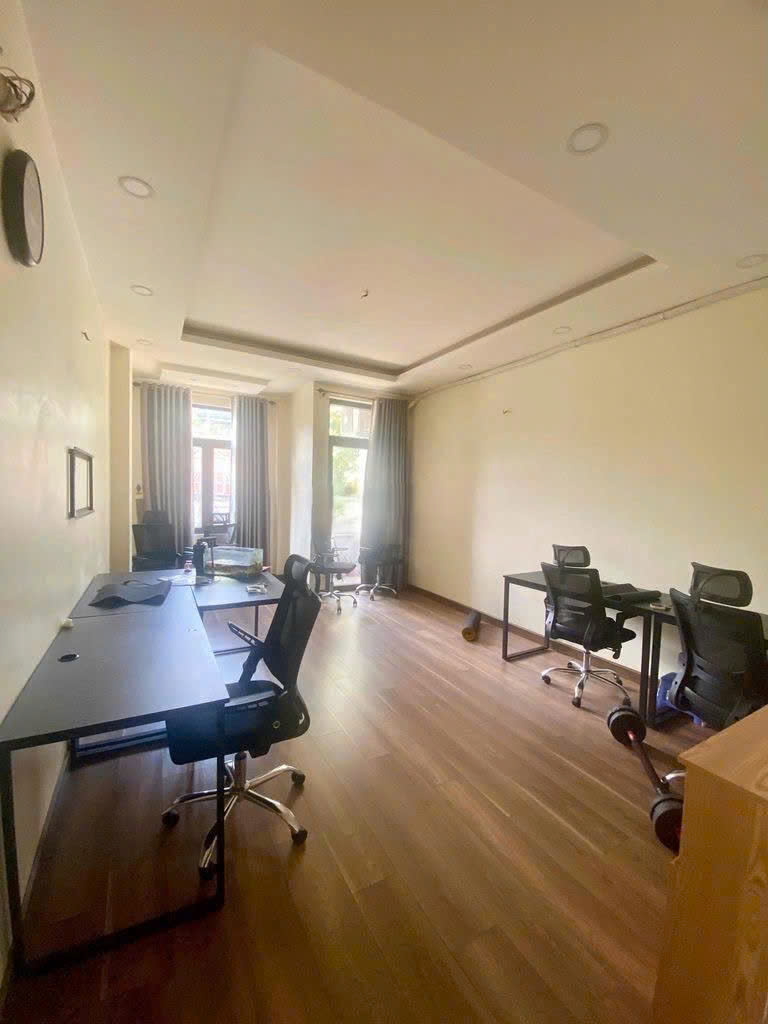 Nhà mặt tiền đường Bạch Mã Quận 10 cho thuê