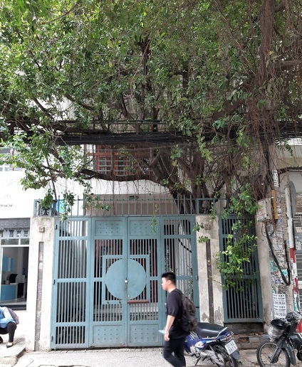 Nhà nguyên căn 1 trệt 2 lầu đường Nguyễn Cữu Vân quận bình thạnh 50tr/tháng