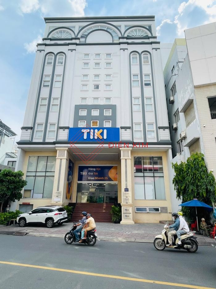 Tòa nhà cho thuê 3 mặt tiền đường Út Tịch quận Tân Bình