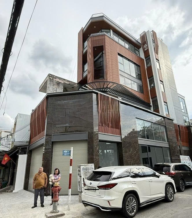 Tòa nhà cho thuê đường Lê Hoàng Phái quận Gò Vấp