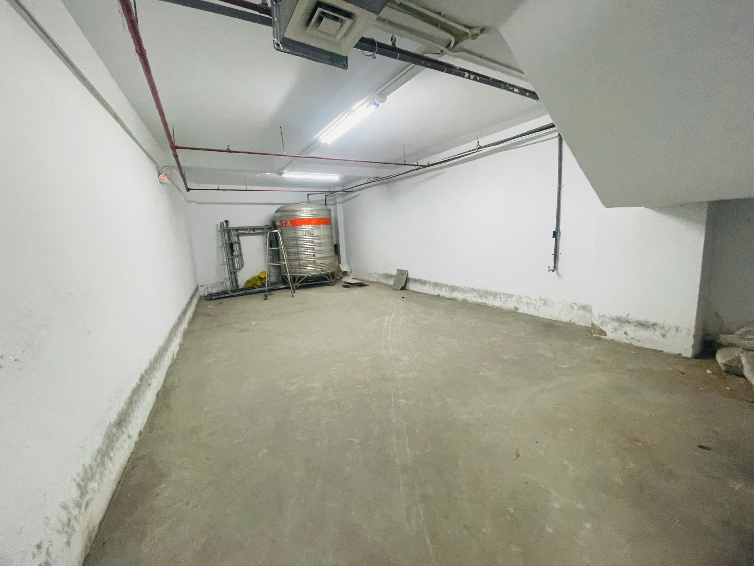Tòa nhà cho thuê đường Trần Hữu Trang Quận Phú Nhuận
