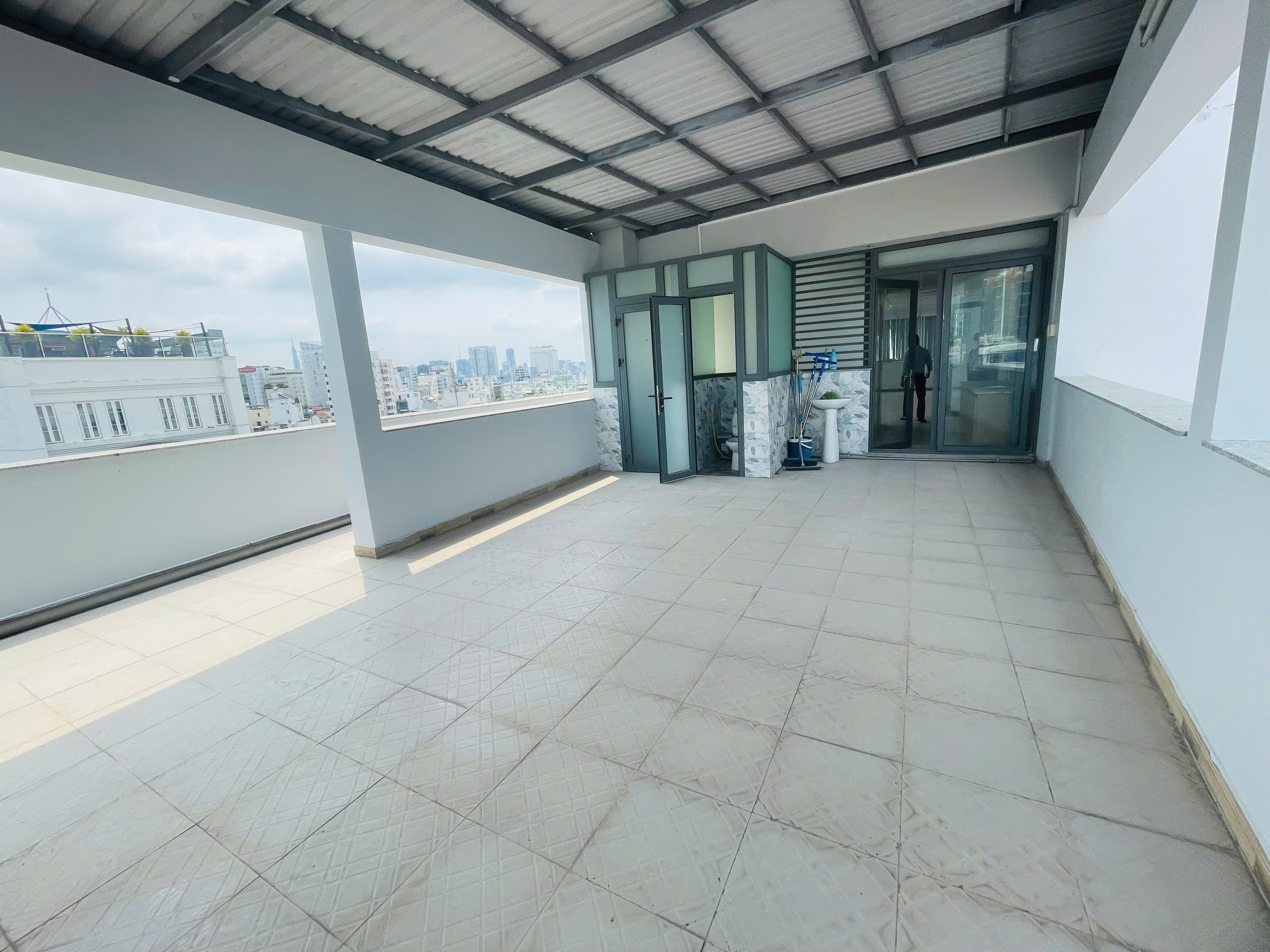 Tòa nhà cho thuê đường Trần Hữu Trang Quận Phú Nhuận