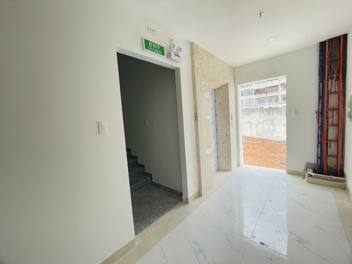 Tòa nhà cho thuê mặt tiền 79 Ung Văn Khiêm Quận Bình Thạnh