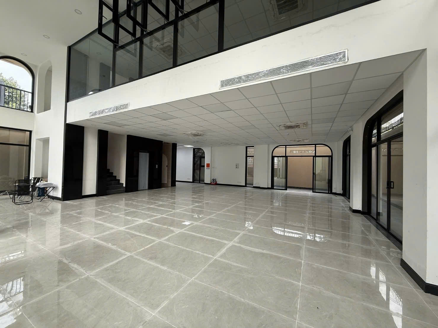Tòa nhà cho thuê mặt tiền Lê Hiến Mai P. Thạnh Mỹ Lợi Quận 2