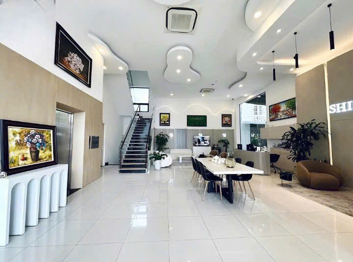 Tòa nhà văn phòng vị trí đắc địa Nguyễn Thị Minh Khai Quận 1