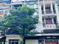 Cho thuê nhà nguyên căn mặt tiền đường Nguyễn Hồng Đào