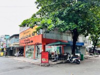 Cho thuê nhà 3 mặt tiền 1 mặt thoáng đường Nguyễn Kiệm ngay chợ Tân Sơn Nhất