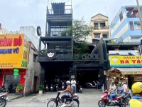 Cho thuê nhà 3 mặt tiền đường Cách Mạng Tháng 8 Quận 10