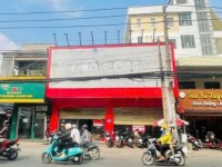 Cho thuê nhà mặt tiền đường Cách Mạng Tháng 8 Quận 3