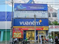Cho thuê nhà mặt tiền đường Cách Mạng Tháng 8 quận Tân Bình
