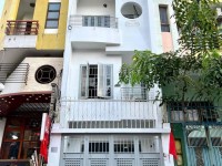 Cho thuê nhà mặt tiền đường Đặng Dung Quận 1