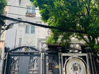 Cho thuê nhà mặt tiền đường Nguyễn Minh Hoàng quận Tân Bình