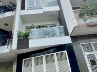 Cho thuê nhà mặt tiền đường Trường Sa quận Phú Nhuận
