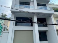 Cho thuê nhà mặt tiền nguyên căn đường Trần Huy Liệu quận Phú Nhuận