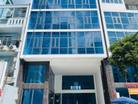 Tòa nhà cho thuê mặt tiền 135 Tân Cảng Quận Bình Thạnh