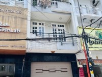 Cho thuê nhà mặt tiền 32 Hoa Hồng quận Phú Nhuận