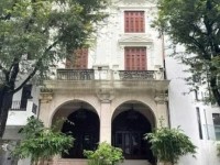 Tòa nhà cho thuê  211A Nguyễn Văn Thủ Quận 1