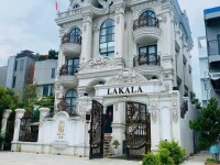 Bán villa mặt tiền đường Đặng Như Mai, diện tích: 15x20m hầm trệt lửng 2 lầu áp mái