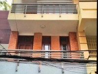 Cho thuê nhà đường Cách Mạng Tháng 8 Quận 3