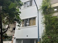 Cho thuê nhà đường Cách Mạng Tháng 8 Quận 3