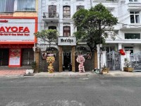 Cho thuê nhà hẻm xe hơi đường Ba Tháng Hai quận 10