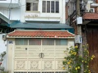 Cho thuê nhà mặt tiền đường Hoàng Kế Viêm quận Tân Bình