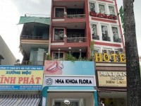Cho thuê nhà mặt tiền đường Nguyễn Thị Minh Khai quận 3