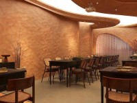 Cho thuê nhà mặt tiền đường Trần Hưng Đạo Quận 1