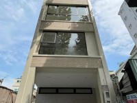 Cho thuê nhà mặt tiền đường Trần Quang Khải Quận 1