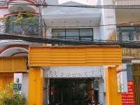 Cho thuê nhà nguyên căn mặt tiền đường Nguyễn Cửu Vân Quận Bình Thanh