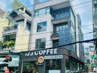 Cơ Hội Sở Hữu Tòa Nhà Góc 2 Mặt Tiền Đắc Địa Tại Đường D5, Bình Thạnh