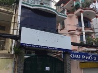 Có nhà cho thuê nguyên căn mặt tiền đường Nguyễn Cửu Vân quận Bình Thạnh